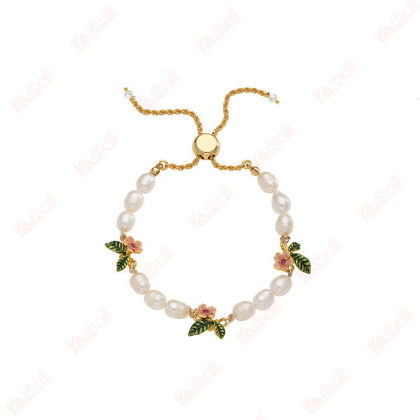 beautiful pearl spacer arrangement bracelet